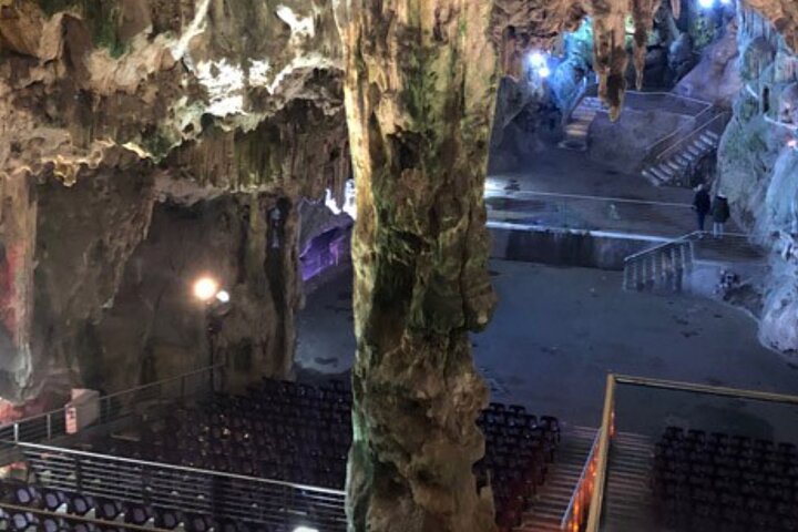 Gibraltar Shore Excursion: The Original Rock, Shop & Caves Tour