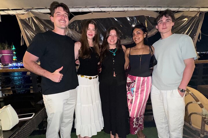 Cairo Dinner Cruise in Nile River With Belly Dancer show