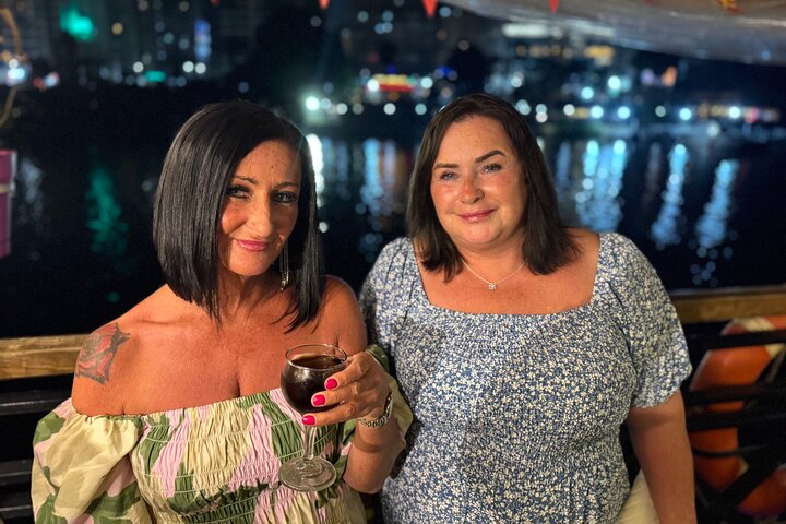 Cairo Dinner Cruise in Nile River With Belly Dancer show