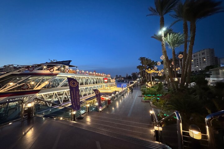 Cairo Dinner Cruise in Nile River With Belly Dancer show