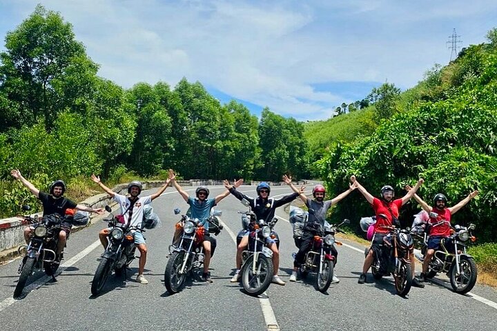 Easy Rider Motorbike Tour via Hai Van Pass From DaNang/HoiAn/Hue