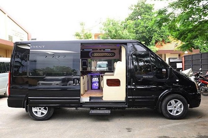 Transfer Ha Long and Ninh Binh by Limousine Bus