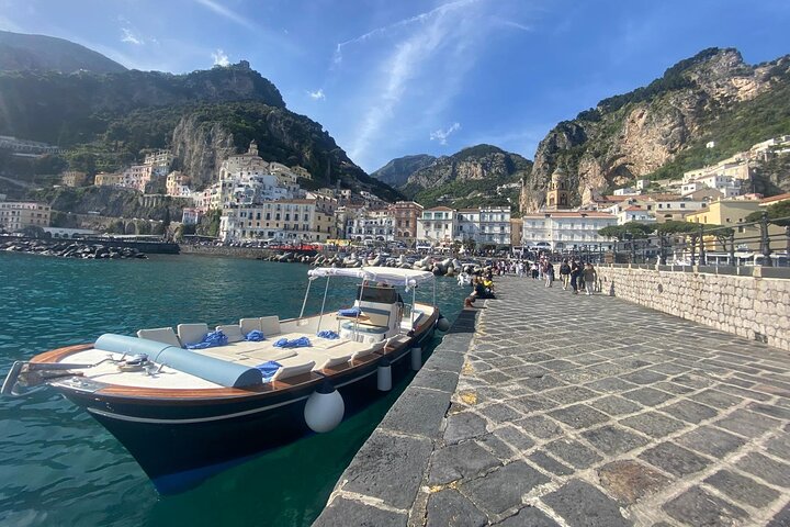 Small Group Amalfi Coast Boat Day Tour from Amalfi