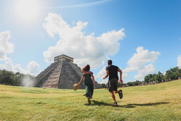 Chichen Itza from Merida with cenote, Izamal and Mayan cuisine