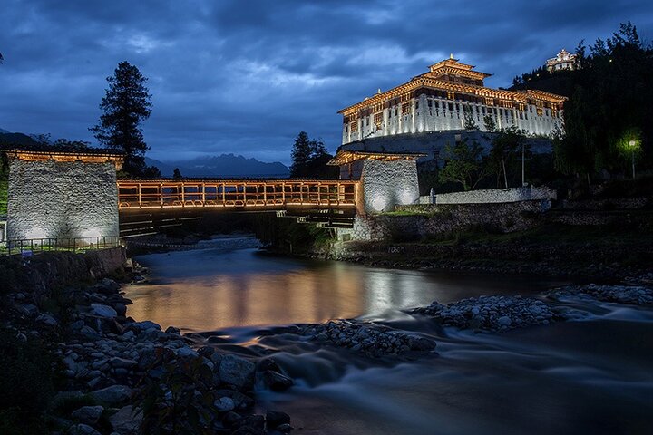7 Days Shared Bhutan Guided Tour from Thimphu