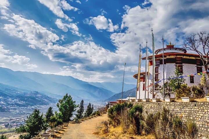 7 Days Shared Bhutan Guided Tour from Thimphu
