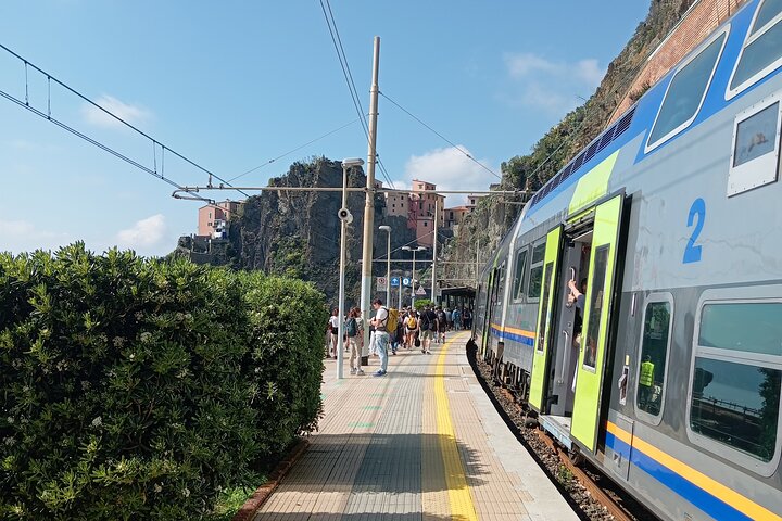 Cinque Terre by train and boat