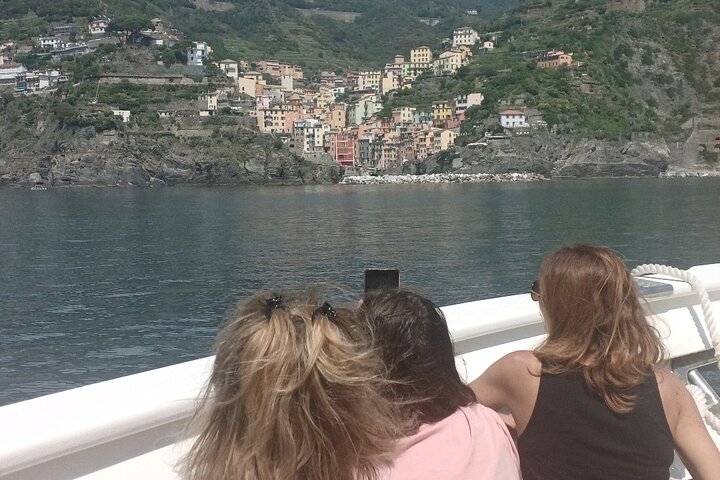 Cinque Terre by train and boat