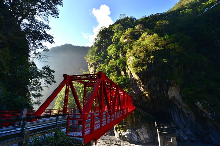 Private Taroko Gorge English Guided Tour from Hualien City
