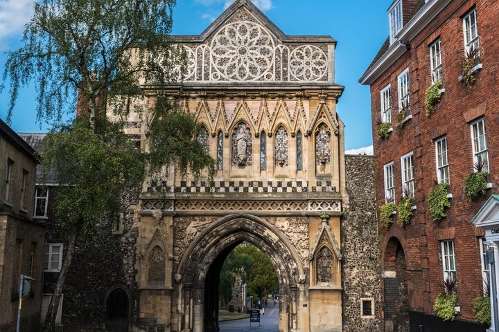 Norwich Self Guided Treasure Hunt & Outdoor Exploration Game