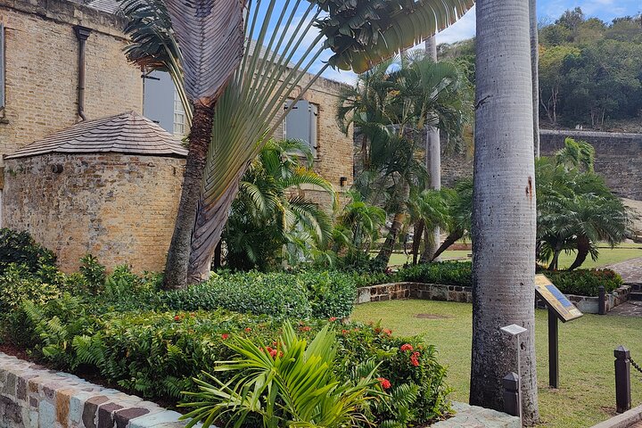 Half Day Historical Tour in Antigua with Beach