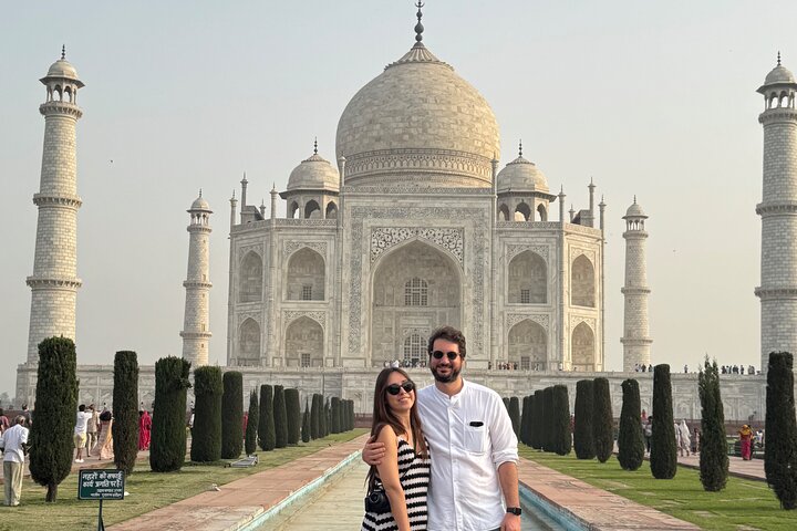 Same day Taj Mahal memorable Agra tour from Delhi