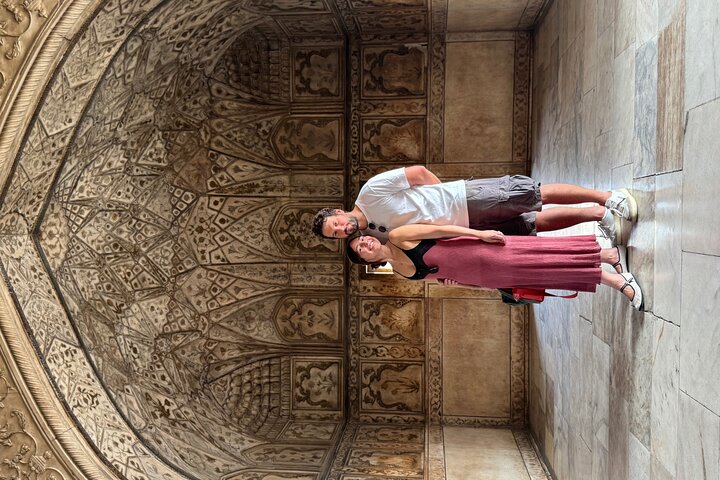 Same day Taj Mahal memorable Agra tour from Delhi