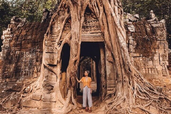 Siem Reap 2-Day Private Angkor Wat Tour with Sunrise