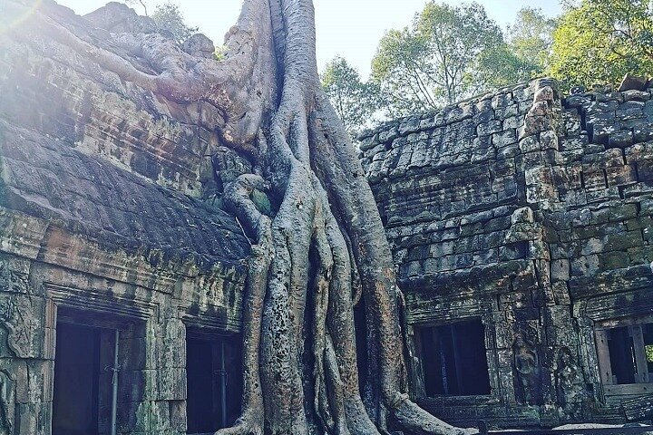Siem Reap 2-Day Private Angkor Wat Tour with Sunrise