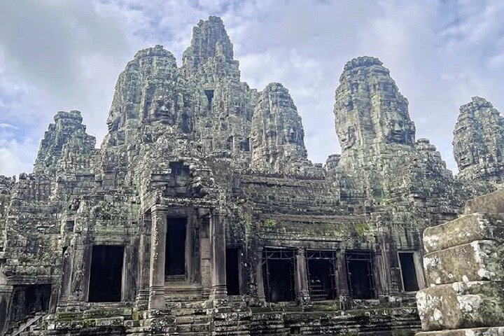 Siem Reap 2-Day Private Angkor Wat Tour with Sunrise