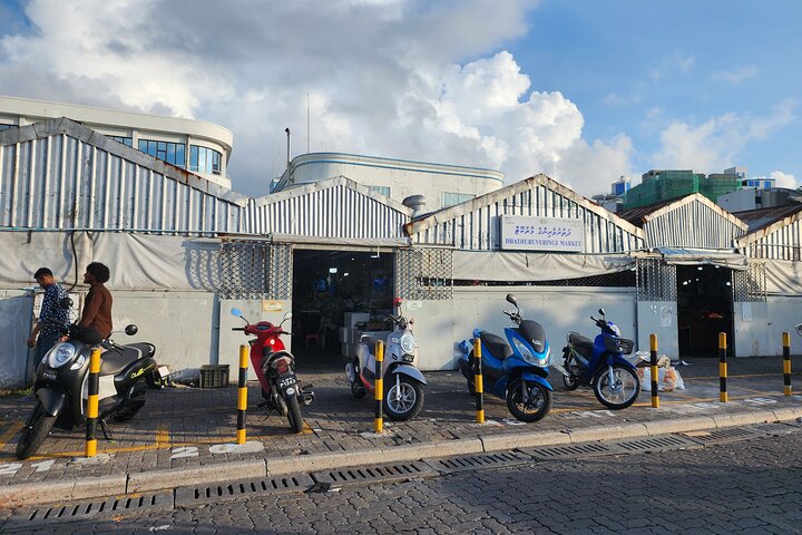 Greater Male Explorer - Private City Tour by Car or by Walking