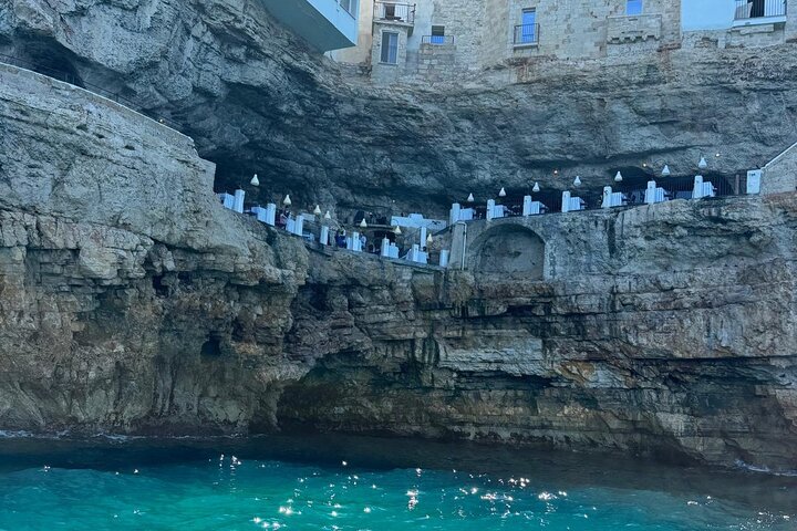 Boat tour from Monopoli to the Polignano caves with aperitif