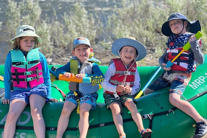Rogue River Half Day Rafting Trip and Hellgate Canyon