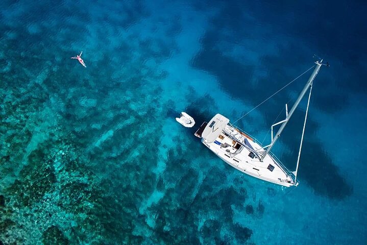 Magdalene Archipelago Sailing Tour | From Santa Teresa