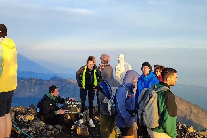 Mount Rinjan 2Days Summit Full Sunrise View Point 3726m