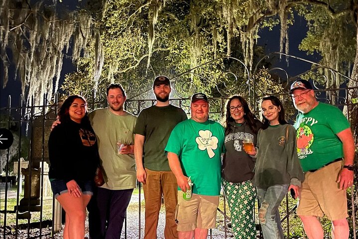 Savannah Haunted Pub Crawl Walking Tour