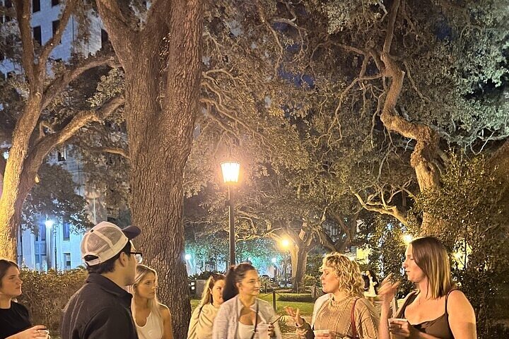 Savannah Haunted Pub Crawl Walking Tour
