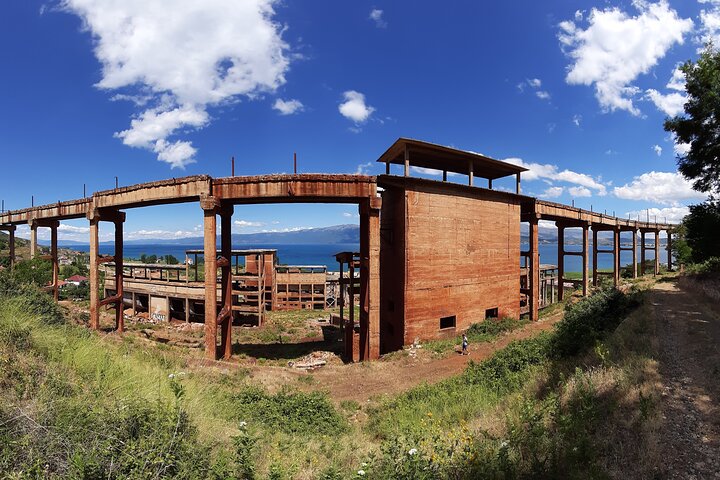 UNESCO Heritage Tour: Ancient Lin & Royal Tombs of Selca