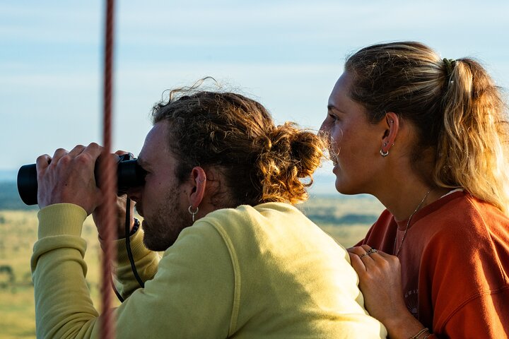 Serengeti Hot Air Balloon Flight with Champagne Breakfast