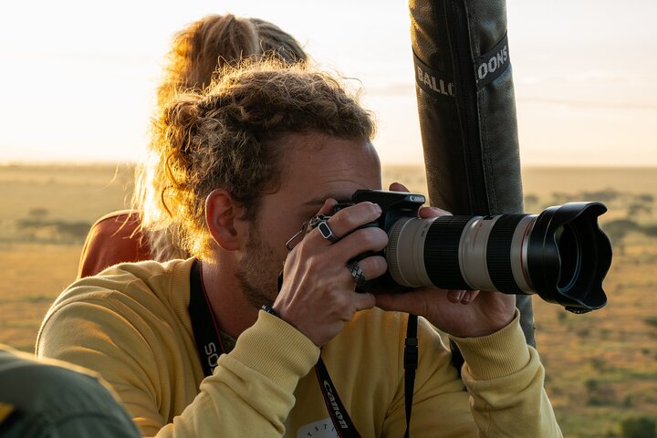 Serengeti Hot Air Balloon Flight with Champagne Breakfast