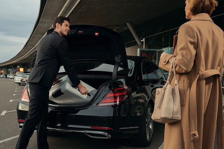 Shenzhen Airport Arrival Assistance & Private Transfer