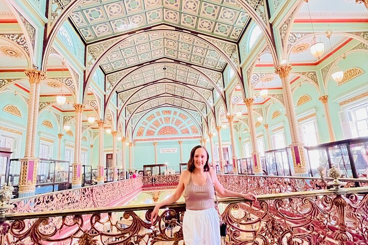 Private Mumbai City Tour with Guide and Transport