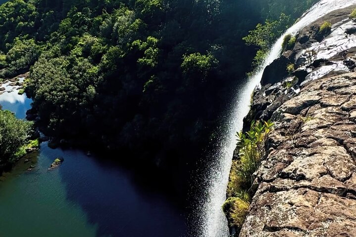 Hiking 7 Waterfalls Experience in Mauritius with Lunch