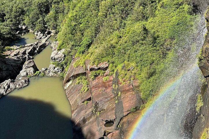 Hiking 7 Waterfalls Experience in Mauritius with Lunch