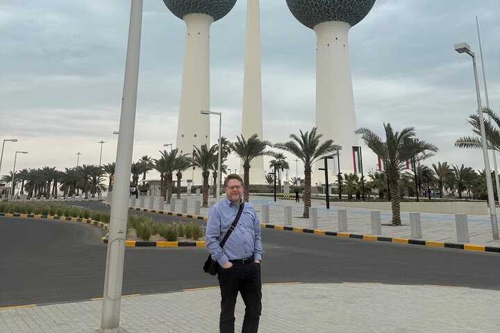 Discover Kuwait: Full-Day Landmarks Tour + Delicious Meal