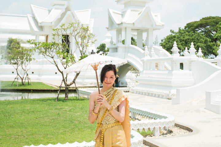 Chiang Rai White Temple, Blue Temple and more from Chiang Mai