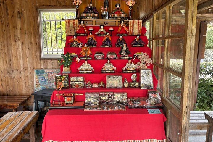 Chiran Samurai gardens & Peace Museum private tour by car