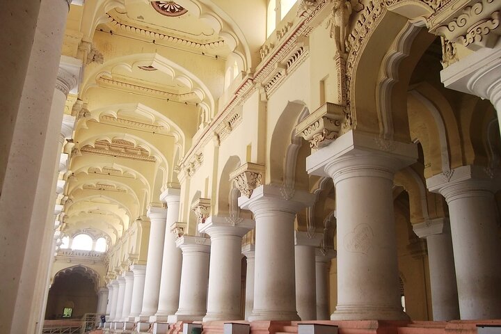Madurai Walks : City Highlights Temple and Market Tour