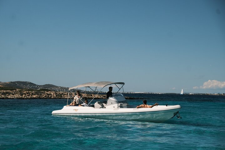 Private Boat Tour Paros, Antiparos & Blue Lagoon - Half Day