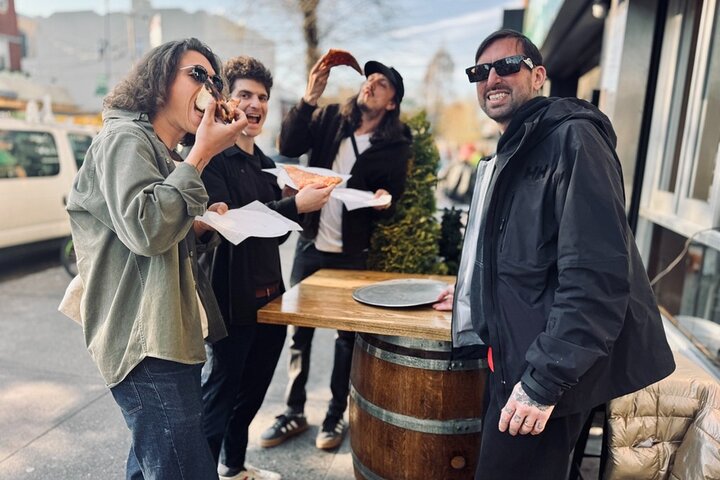 Chef-Led Brooklyn Street-Food Tour in Williamsburg & Greenpoint