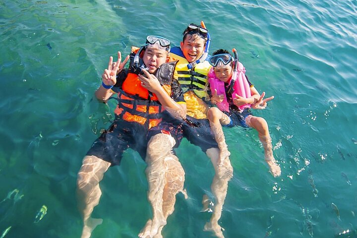 Cartagena's Rosario Islands 5-Site Boat Tour with Lunch & Snorkel
