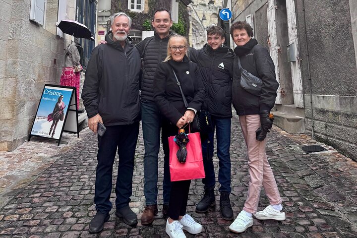 Saint-Émilion & Pomerol Wine Tour: Tastings, Lunch & WSET Guide