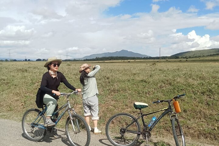 Full-Day Tour to Hell's Gate and Lake Naivasha from Nairobi