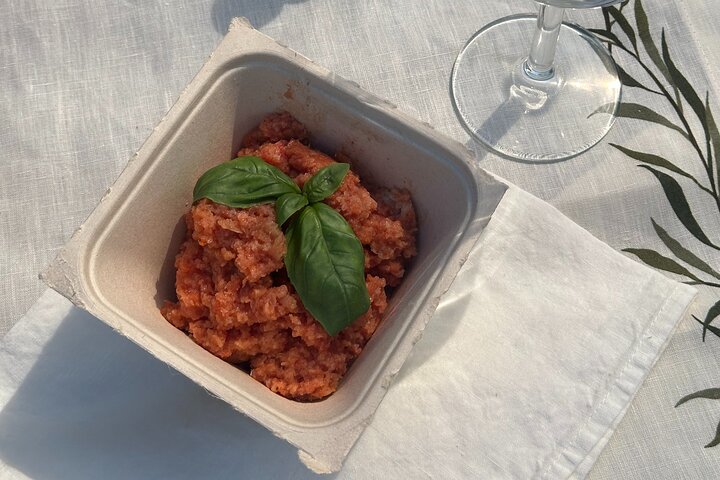 Picnic among the Olive Trees and Tasting of Oil and Local Flavors