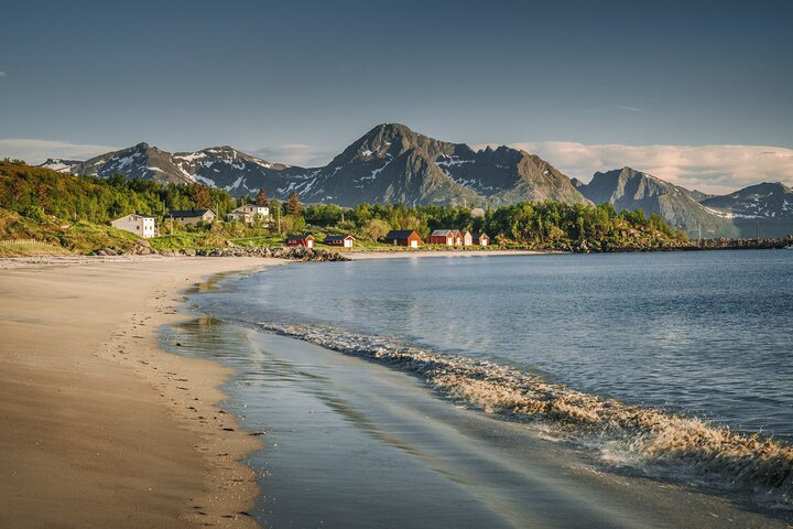 Senja Island: 4x4 Day Tour with Overlanding Senja