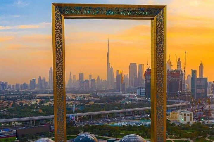 Dubai private Modern Tour From Fujairah