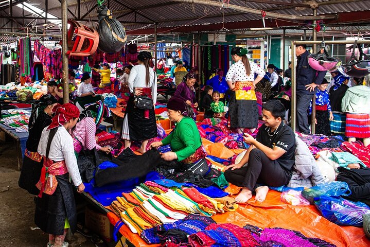 Ha Giang Market Walking Tour