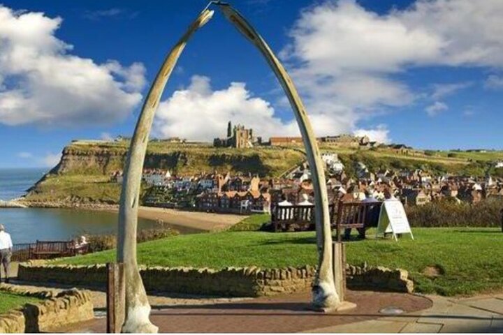 Nth York Moors Steam Train (incl) & Whitby Small Group Day Trip.