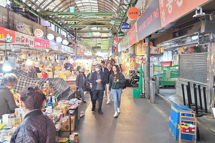 Half or Day Private Tour For Cruise Incheon and Seoul City Tour