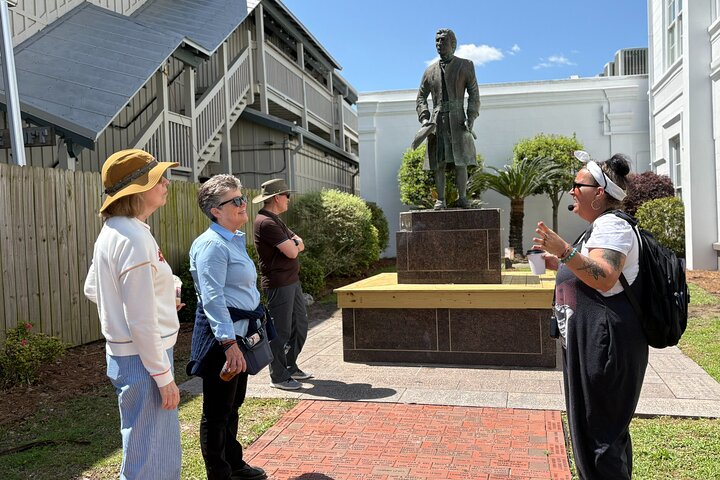 Coastal Stroll Walking Tour